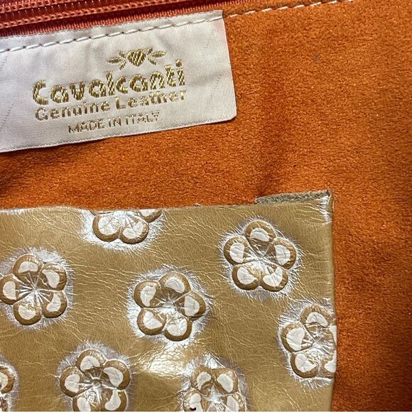 Cavalcanti Leather Tan Embossed Flower Shoulder Handbag Made in Italy - Picture 7 of 11